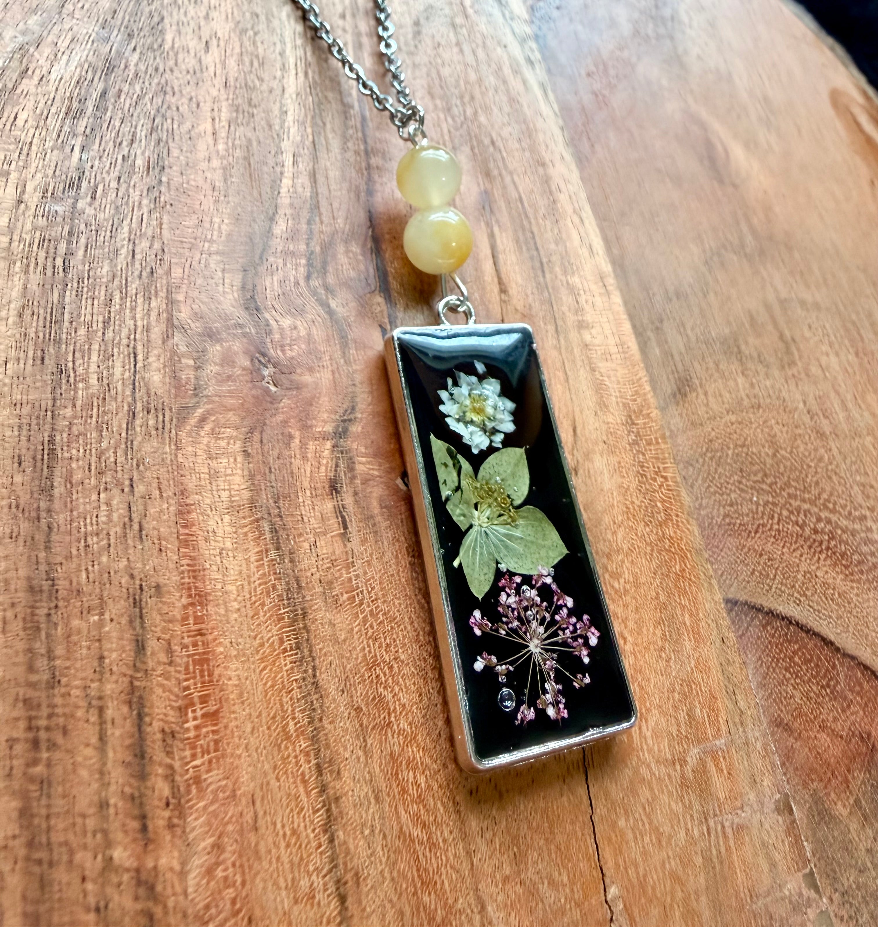 Yellow Jade Botanical Necklace – Silver Chain