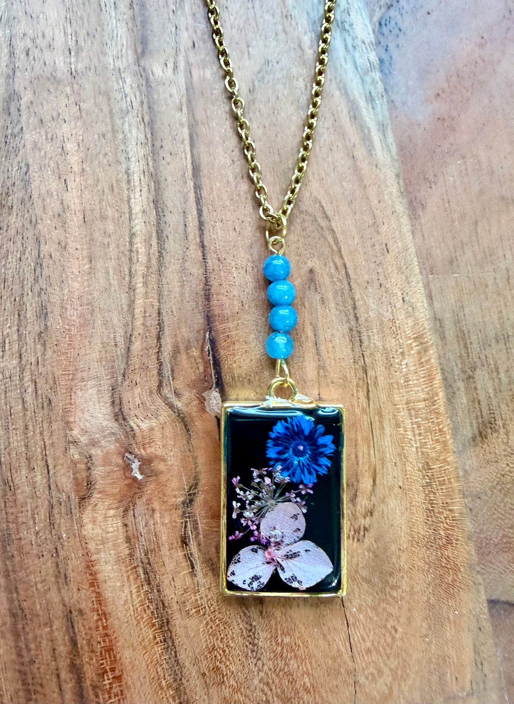 Apatite Botanical Necklace – Gold Plated Chain