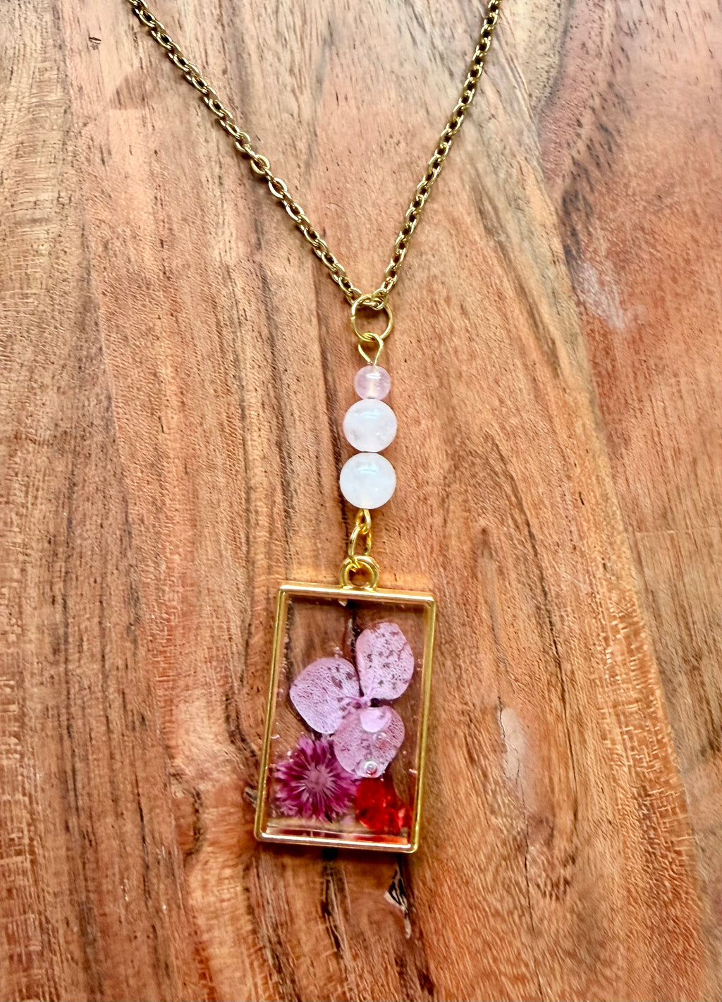 Rose Quartz Botanical Necklace – Gold Plated Chain