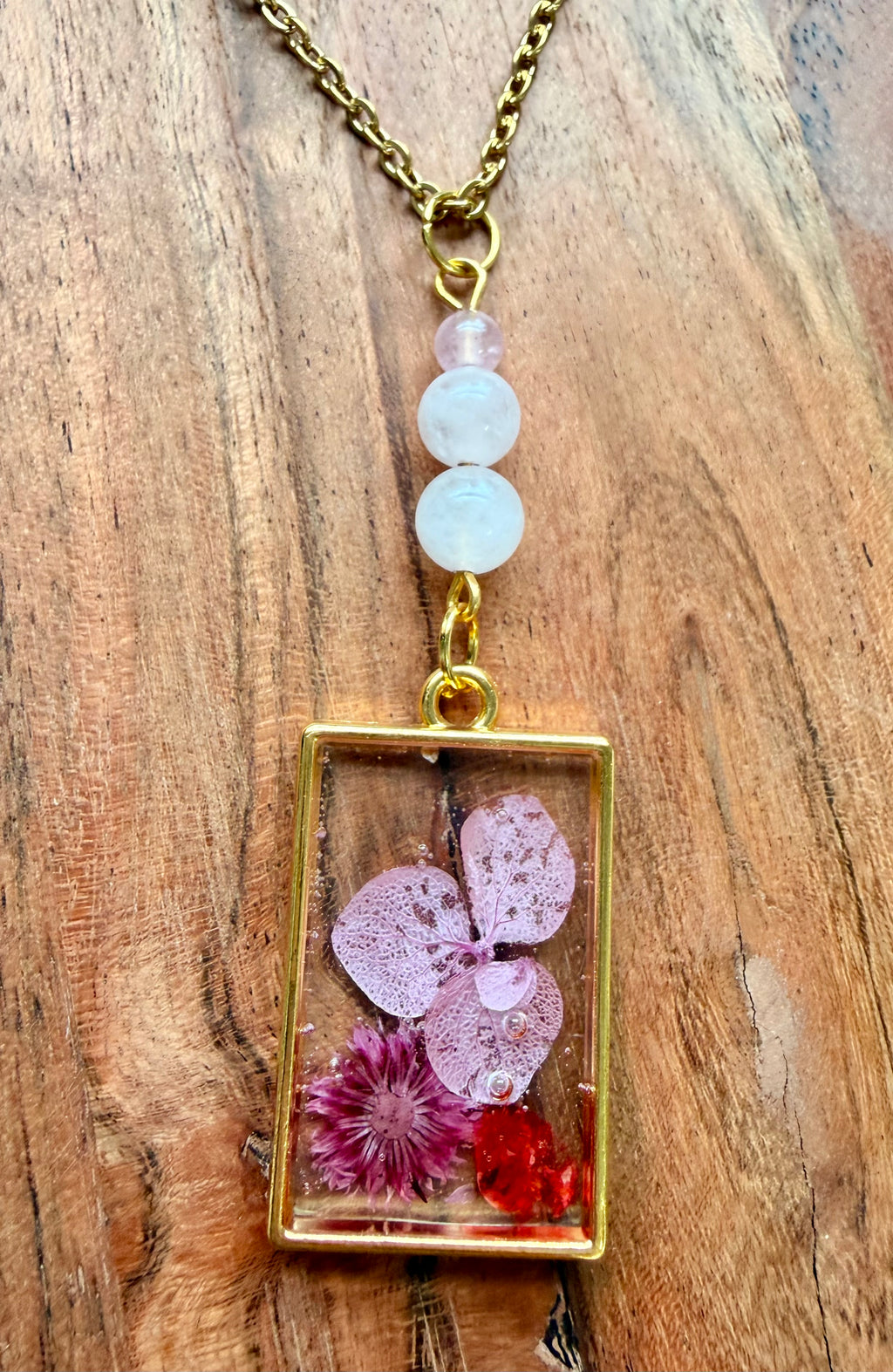 Rose Quartz Botanical Necklace – Gold Plated Chain