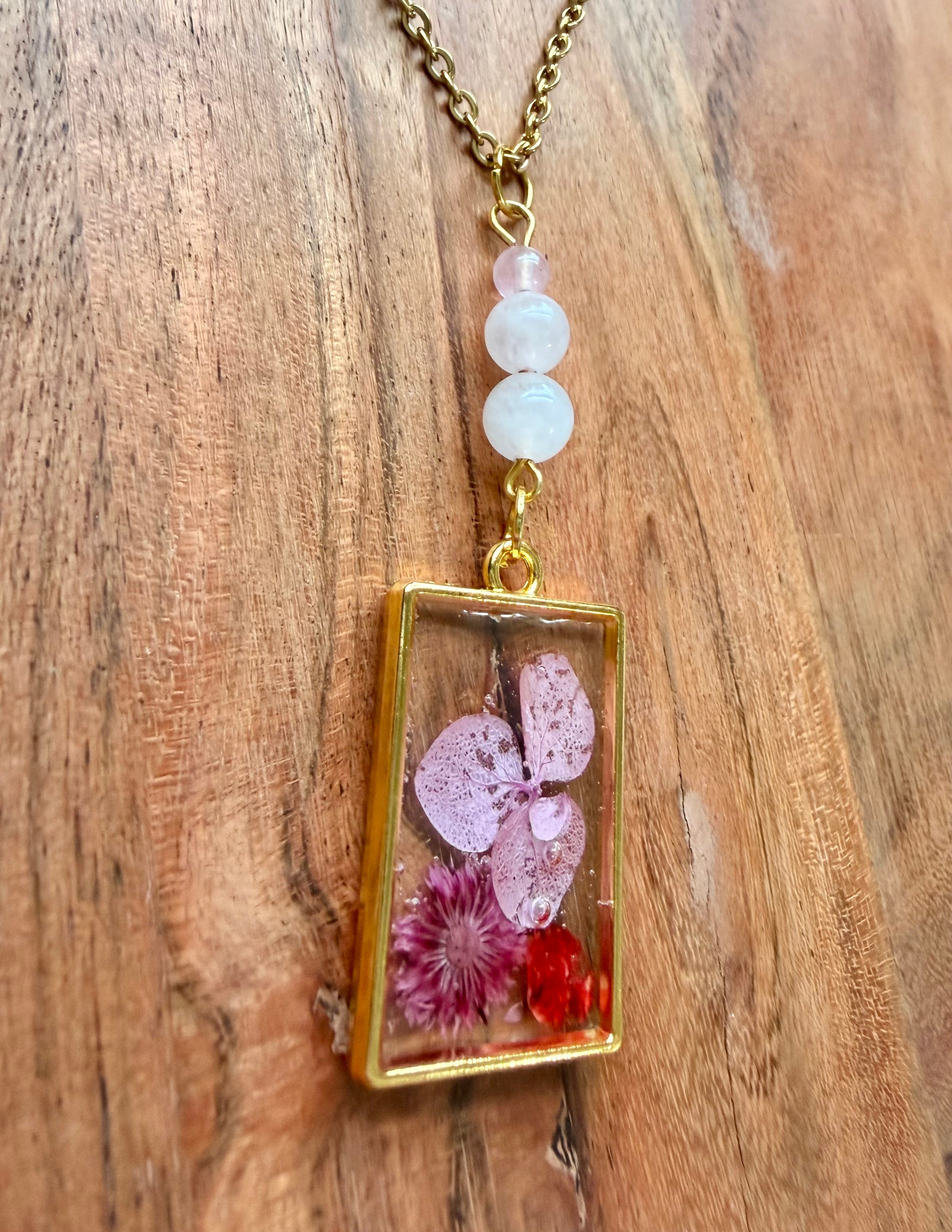 Rose Quartz Botanical Necklace – Gold Plated Chain