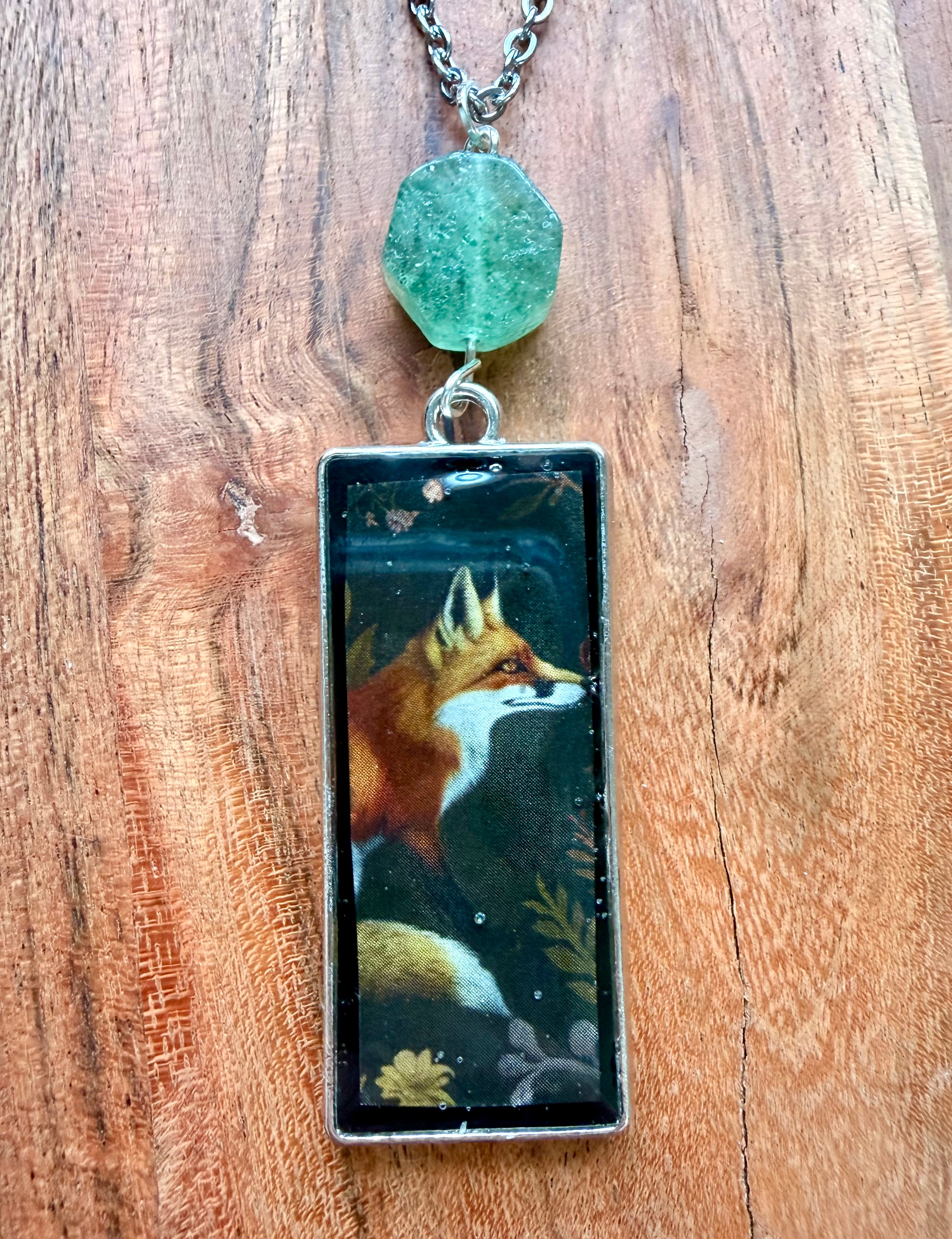 Green Aventurine Fox Necklace – Silver Chain