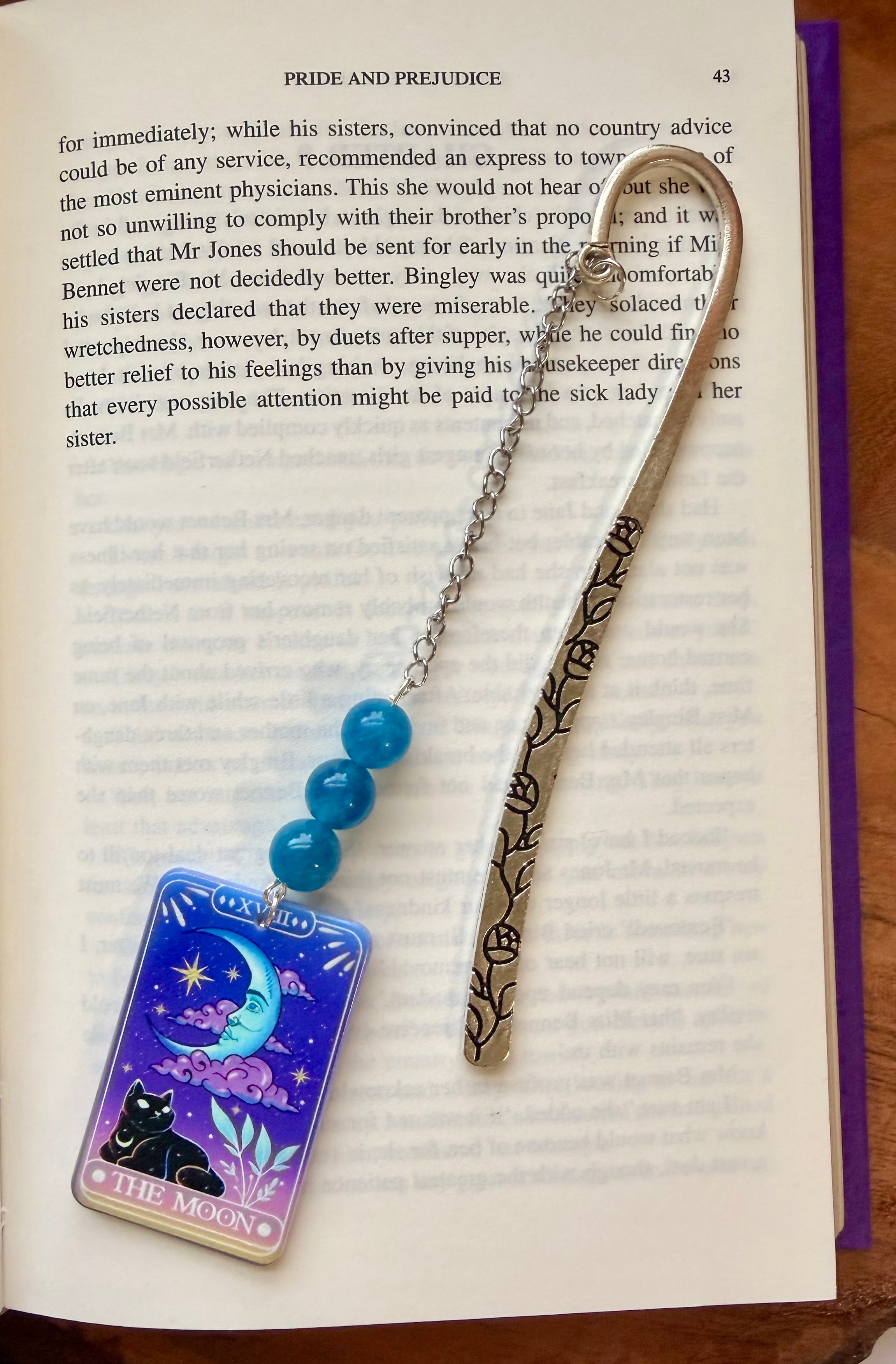 Apatite Crystal Bookmark With Tarot Charm – Silver Tone