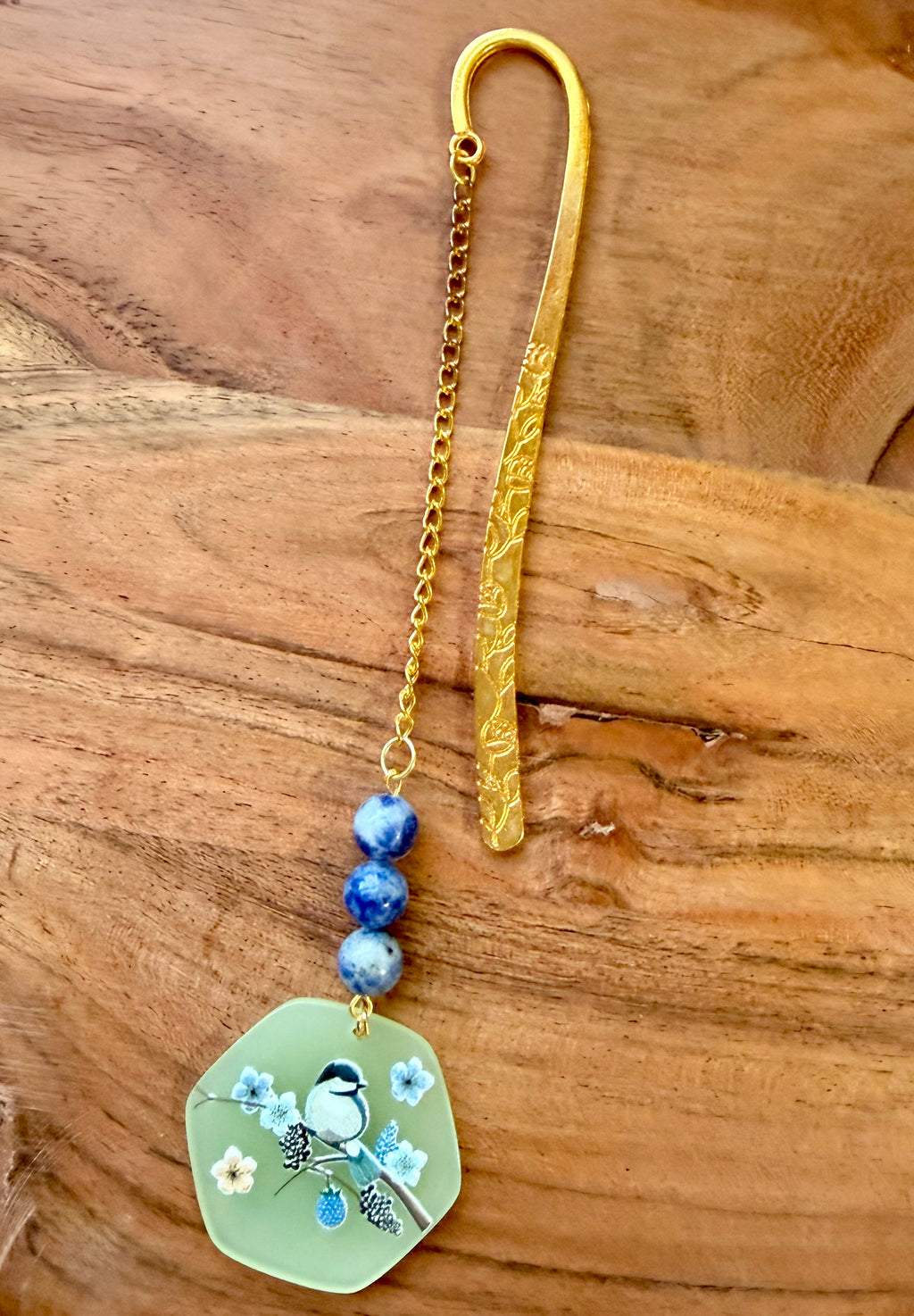 Sodalite Crystal Bookmark With Bird Charm – Gold Tone