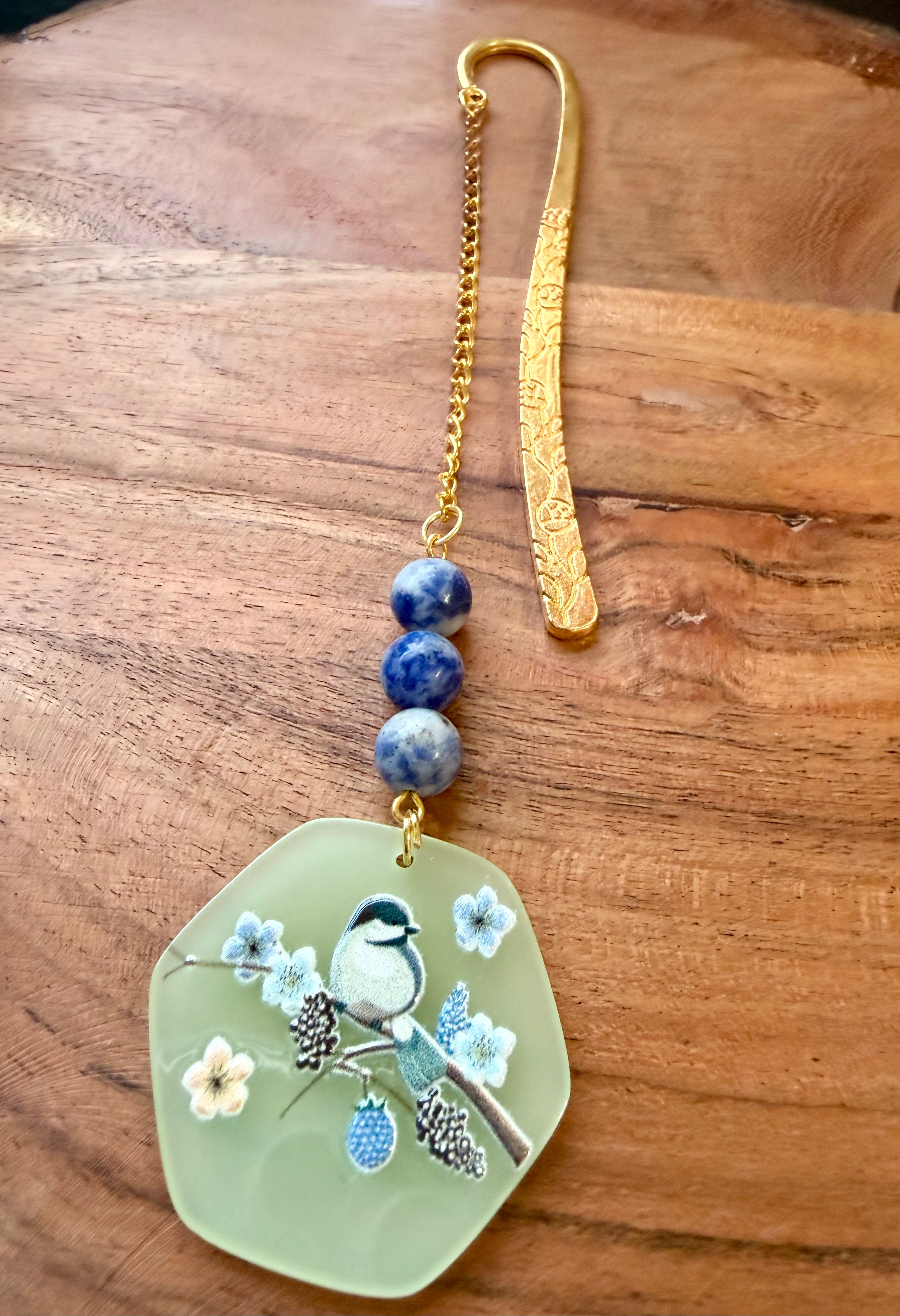 Sodalite Crystal Bookmark With Bird Charm – Gold Tone