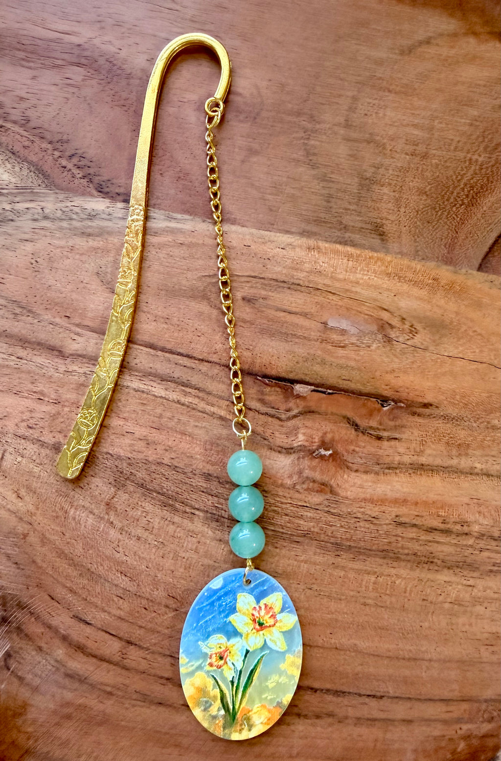 Green Aventurine Crystal Bookmark With Flower Charm – Gold Tone