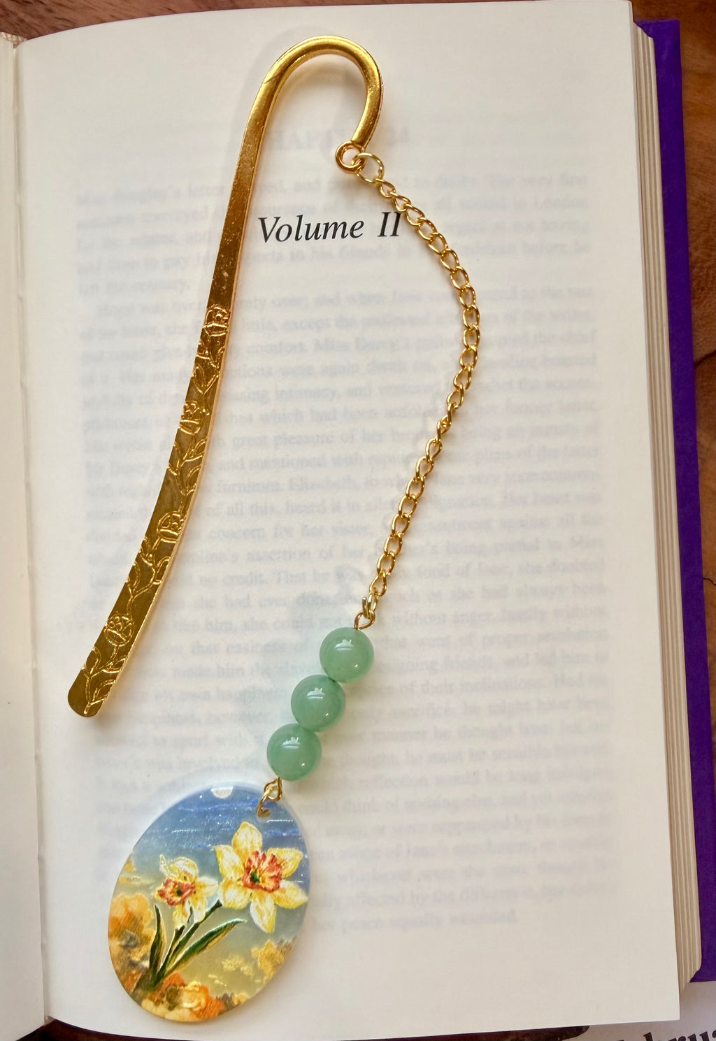 Green Aventurine Crystal Bookmark With Flower Charm – Gold Tone