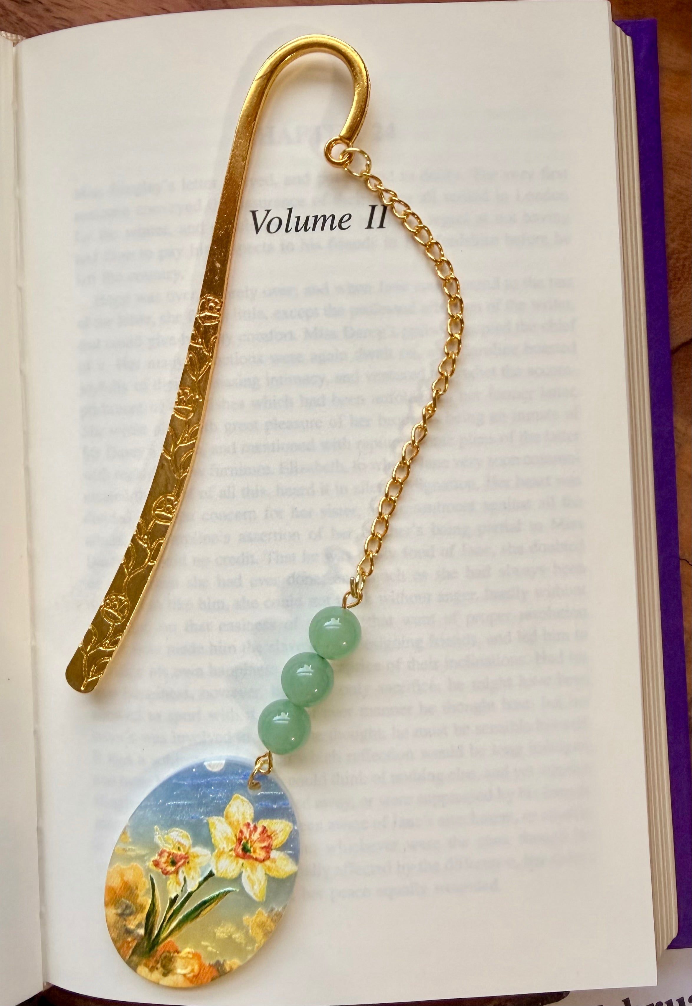 Green Aventurine Crystal Bookmark With Flower Charm – Gold Tone