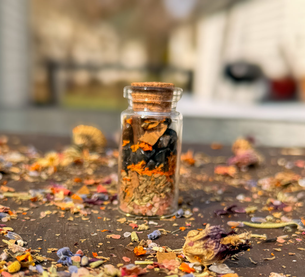 Pocket Spell Bottle- Protection| Crystal & Herb Spell Jar