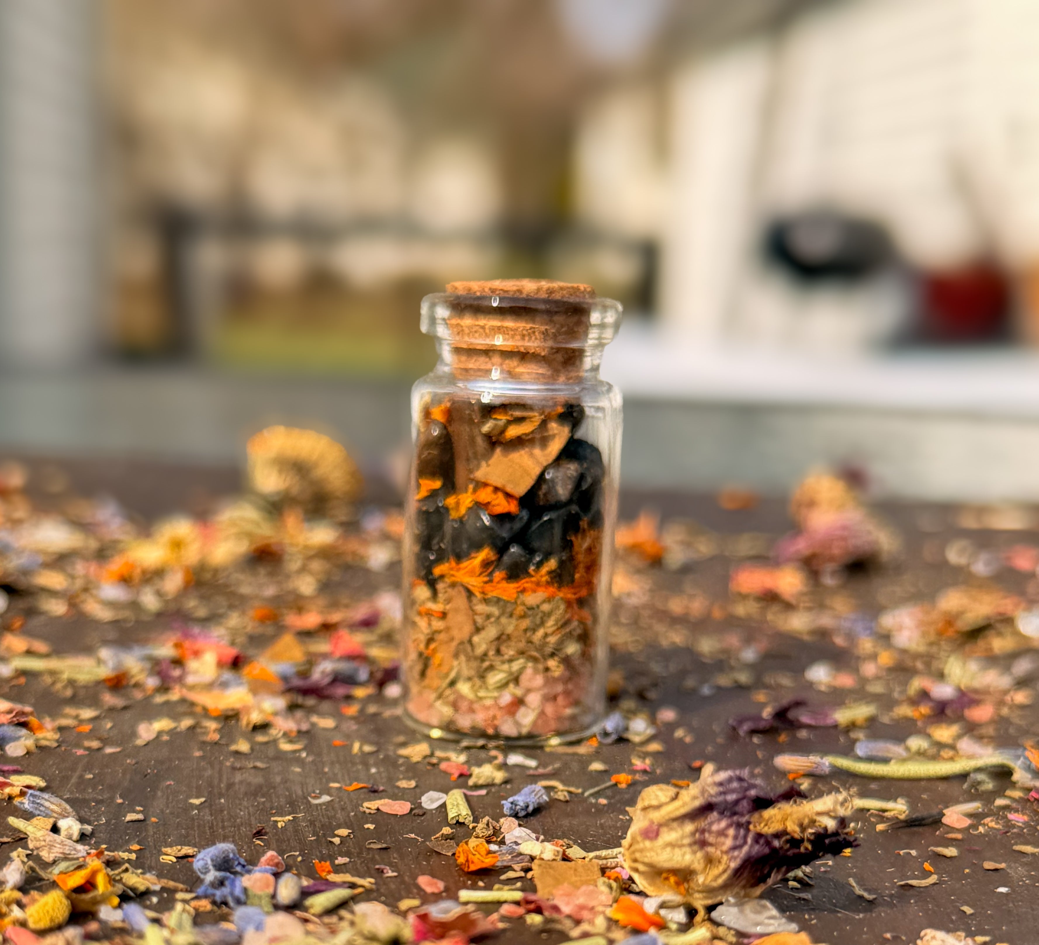 Pocket Spell Bottle- Protection| Crystal & Herb Spell Jar